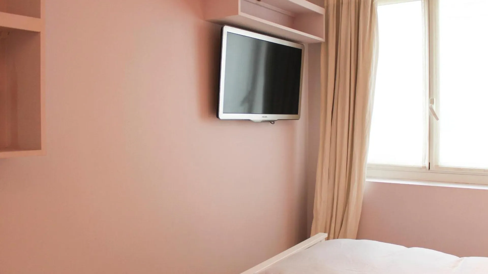 Apartment Bright 2 Steps From The Eiffel Tower *